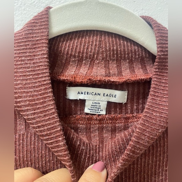 American Eagle Size L High Neck Ribbed Sleeveless Plum Top - Picture 2 of 4